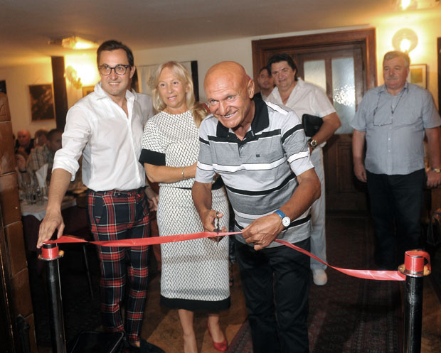 Пола века краља фолка (ФОТО)